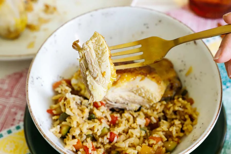 Fusi di pollo con riso crispy